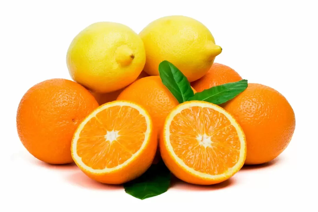 Lemon sareng oranyeu pikeun poténsi